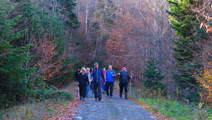 Sonbaharın büyüleyici renkleri arasında 14 kilometrelik unutulmaz rota