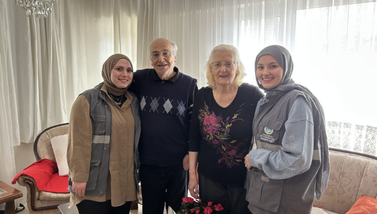 65 yıllık evliliğin yıldönümüne şahit oldular