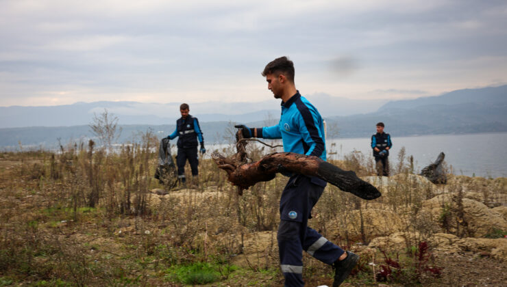 Sapanca Gölü ekosistemini tehdit eden atıklar toplandı