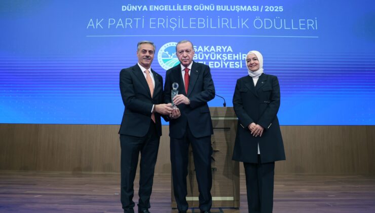 Toplu taşımada engelleri kaldıran uygulamaya Cumhurbaşkanı Erdoğan’dan ödül