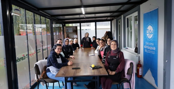 Büyükşehir’den Arifiye’ye profesyonel mutfak atölyesi