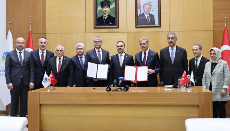 Bakan Kacır, Bilim Merkezi’ne tam not verdi.