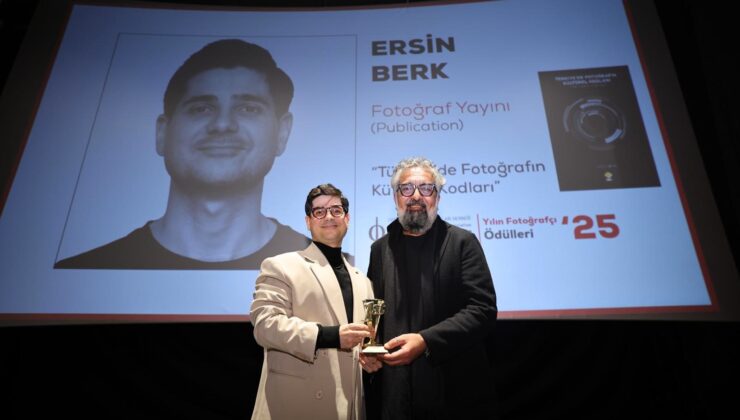 Akademisyen Ersin Berk’e Yılın Fotoğraf Yayını Ödülü
