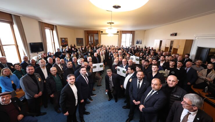 İYİ Parti Sakarya Teşkilatı 400 kişi ile genel başkanı ziyaret etti