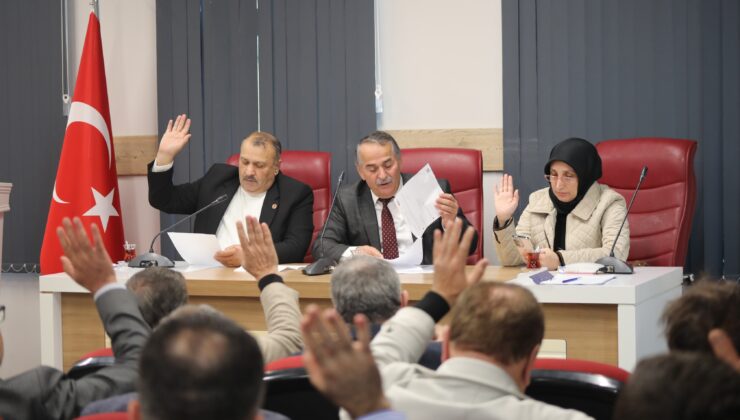 Arifiye Belediyesinde yılın son meclis toplantısı gerçekleşti