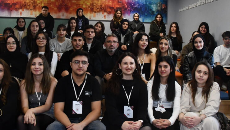 Reklamcılık ve Tasarımın Geleceği Masaya Yatırıldı