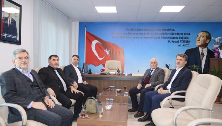 Arifiye Eğitime Destek Platformu’ndan Müdür Dere’ye ziyaret