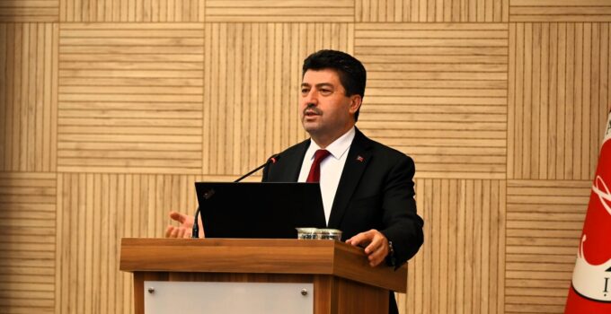 +1 Eğitim Modeli en başarılı sistemlerle aynı çizgide