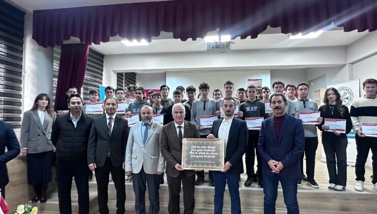 OTOKAR’DAN ÖĞRENCİLERE ELEKTRİKLİ ARAÇ VE HİDROMOBİL EĞİTİMİ