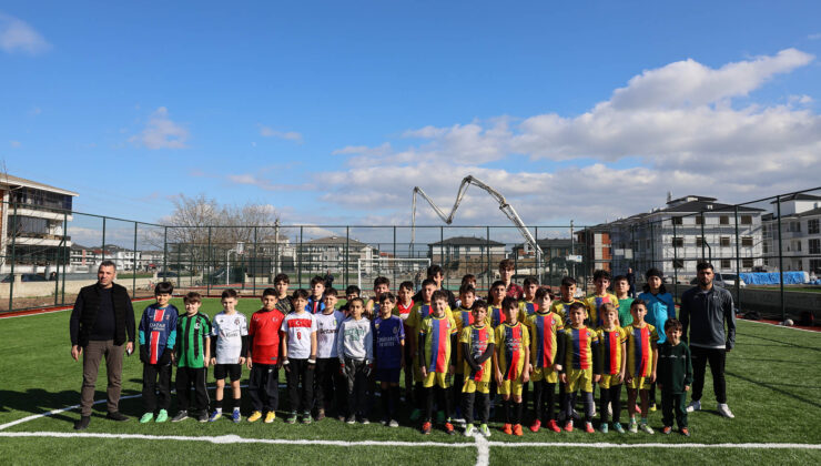 Futbol, basketbol, voleybol sahası Hanlıköy’de çocukların göz bebeği oldu