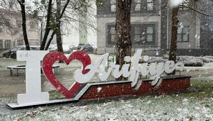 Arifiye’den kar manzaraları