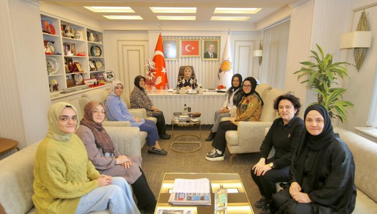 KEFEK Başkanı Çiğdem Erdoğan, Vatandaşlarla Bir Araya Geldi