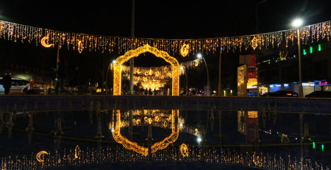 Çark Caddesi’nde ışıl ışıl Ramazan