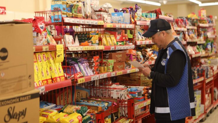 Arifiye Zabıtasından Ramazan Öncesi Marketlere Sıkı Denetim