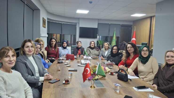 Global Kadının Gücü Derneği yönetimi toplandı
