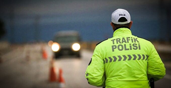 Yeni trafik yasasıyla cezalar el yakacak!