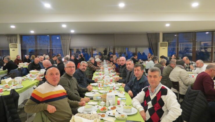 Arifiye Mezunları İftarda Bir Araya Geldi.