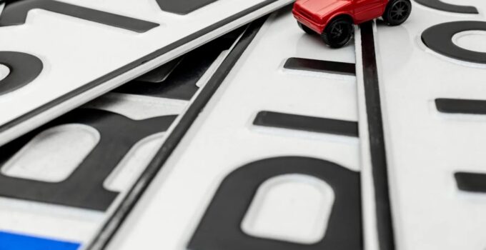 APP plakalar gündemde!