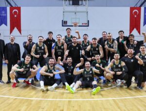 Büyükşehir Basketbol 1. Lig’e yükseldi