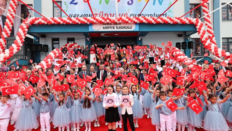 23 Nisan Bayram heyecanı Arifiye’de yaşandı