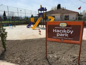 Hacıköy Park’ta düzenleme çalışmaları devam ediyor.