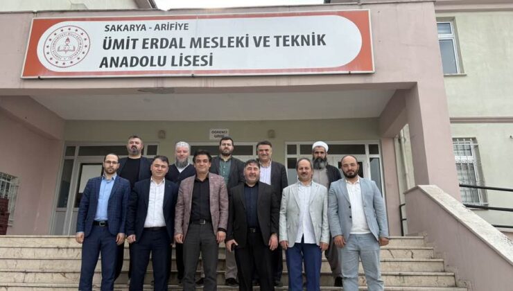 Arifiye Eğitime Destek Platformundan okullara destek ziyareti