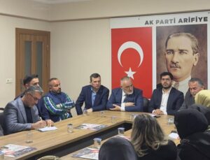 Ak Parti Arifiye’de Haftalık Olağan Yönetim Kurulu Toplantısı gerçekleşti