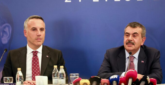 İl Başkanı Tever’den Bakan Tekin’e Destek