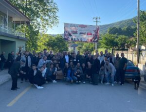 Arifiye Kışlaçay’da Bayramlaşma Geleneği devam ediyor