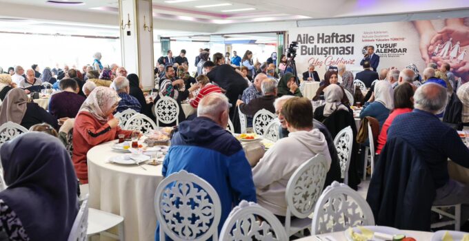 Yusuf Alemdar YADEM sakinleri ve çiftlerle aynı sofrada: “Aile, her şeydir”