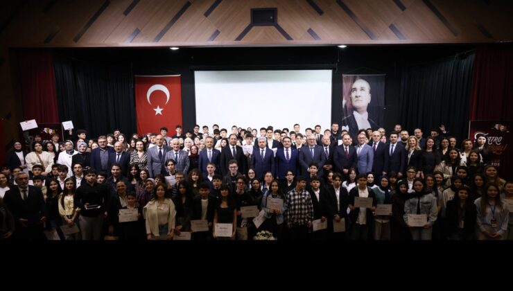 Liseler Arası Tiyatro Festivalinde Büyük Final