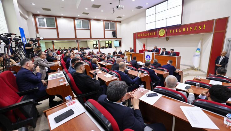 Büyükşehir Meclisinde 57 gündem maddesi karara bağlandı.