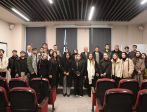 Uluslararası Öğrenci Topluluğu Arifiye Belediyesinin çalışmaları hakkında bilgi aldı