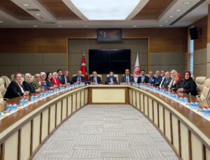 AK Parti Arifiye İlçe Teşkilatından Başkentte ziyaretler