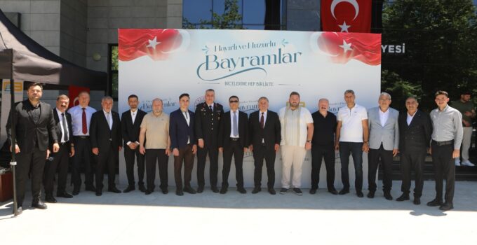 Arifiye’de toplu bayramlaşma gerçekleşti