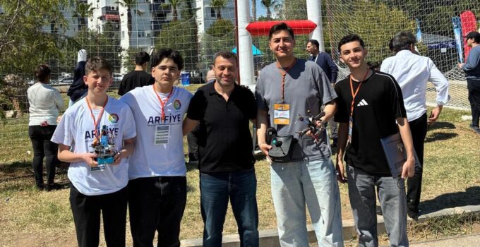 “18. Uluslararası MEB Robot Yarışması”nda Arifiye ilçemizi temsil ettiler