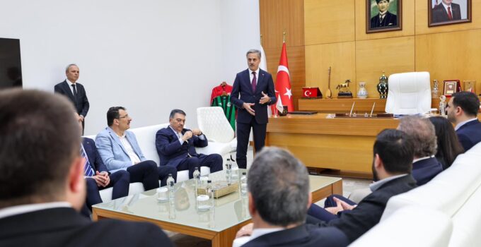 ”Cumhurbaşkanımızı Sakarya’da en güzel şekilde ağırlayacağız”
