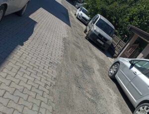 Manolya sokak sakinleri yollarına ilgi bekliyor!
