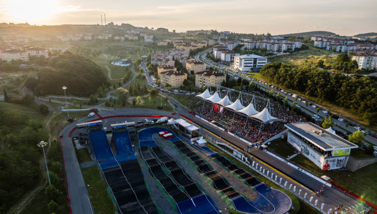 Bisiklet sporunun en iyileri zorlu vadide pedal çevirecek