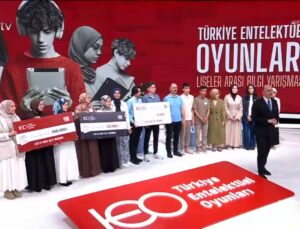 Sakaryalı Öğrenciler Türkiye Entelektüel Oyunları’nda Türkiye İkincisi Oldu