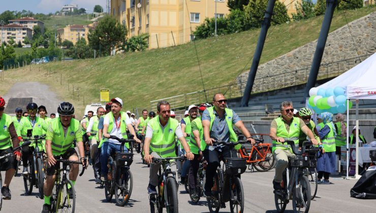 Dünya Bisiklet Günü’nde sağlıklı yaşam için pedal çevirdiler