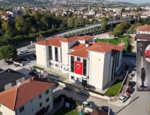 Mamografi Çektiren Kadınları Sürpriz hediye bekliyor