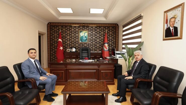 Vali Doğan İlçe Kaymakamlığını ziyaret etti