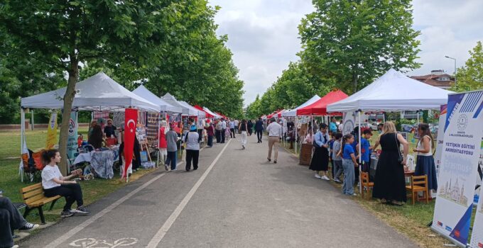 Arifiye’den Erasmus+ Yaygınlaştırma Şenliği’ne Güçlü Katılım