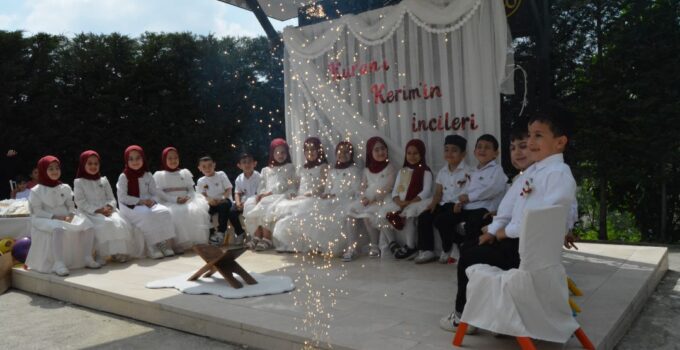 Açmalar’da Kuran-ı Kerimi hatim eden öğrencilere muhteşem program