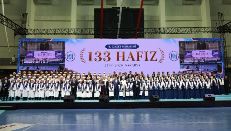 Cumhurbaşkanı Yardımcısı Cevdet Yılmaz, Hafızlık İcazet Merasimine katıldı