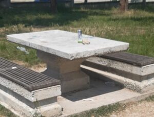 Parklara çöp bırakanlara karşı vatandaştan sert tepki!
