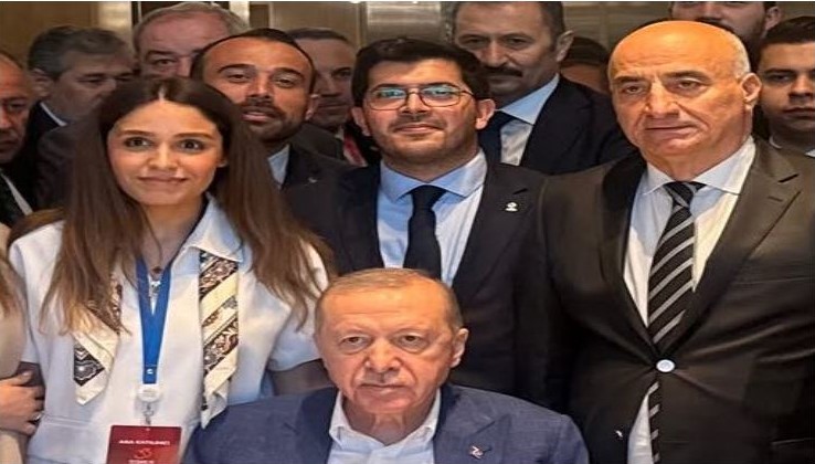 Cumhurbaşkanı Erdoğan ile aynı karede olmaktan onur duydu!