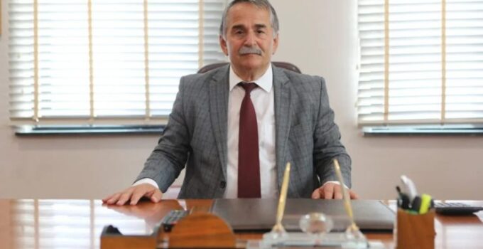 Başkan Karakullukçu’dan Babalar Günü mesajı