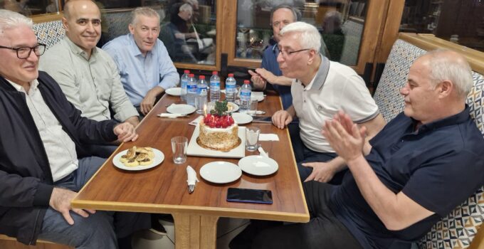 SGB Başkanı Müjdat Çetin’e Kuzuluk’ta sürpriz doğum günü kutlaması